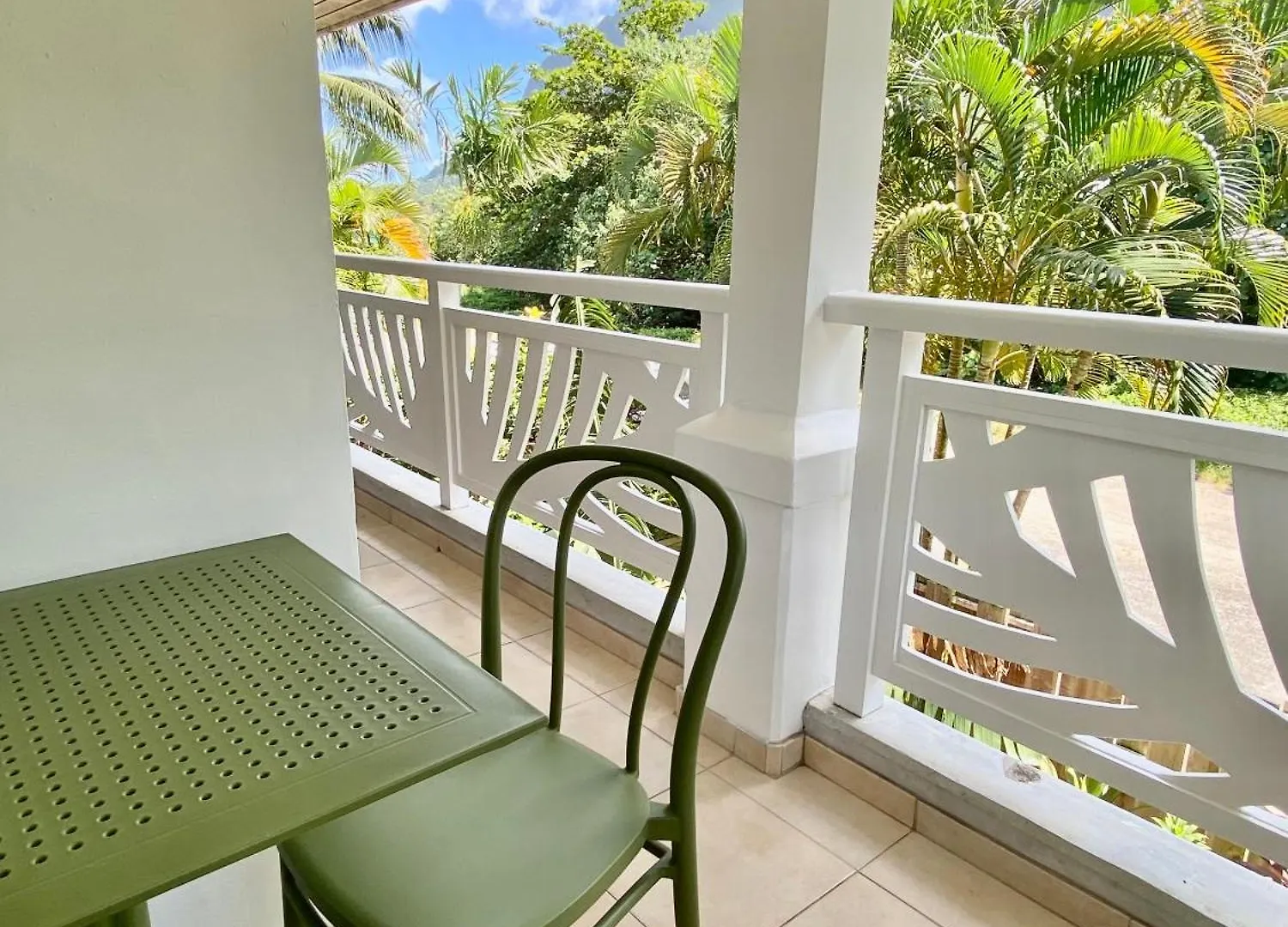 Studio Entre Lagon Et Montagne Bora Bora Apartment